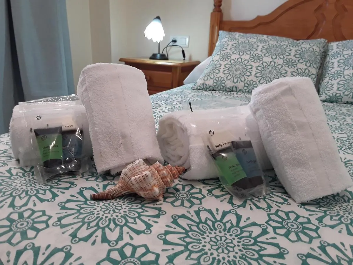 Apartamento Adoorable Timon 2, 3 habitaciones,piscinas , 300 metros playa Benalmádena España