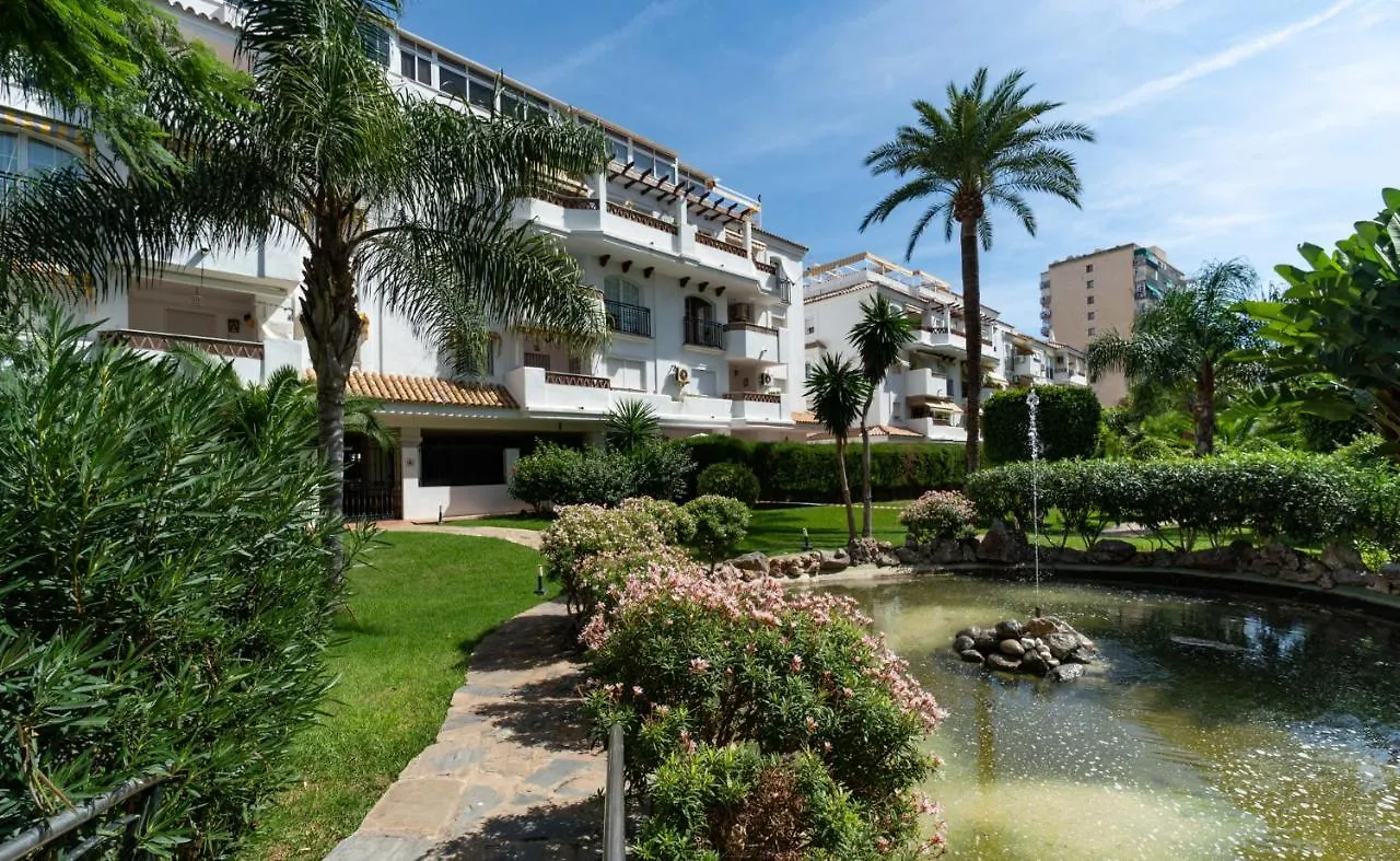Holidays & Home Ii, 3 Habitaciones, Piscinas ,150 Metros Playa 贝纳尔马德纳 0*,