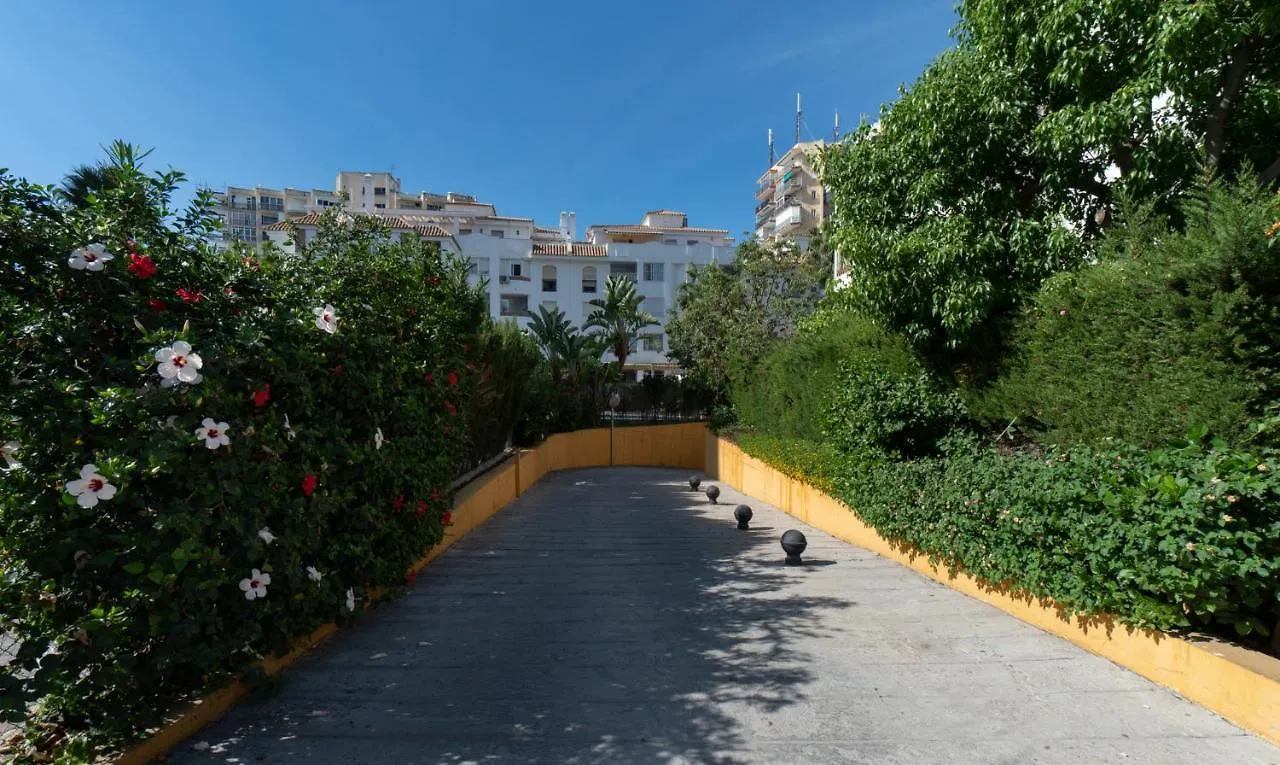 Holidays & Home Ii, 3 Habitaciones, Piscinas ,150 Metros Playa 贝纳尔马德纳