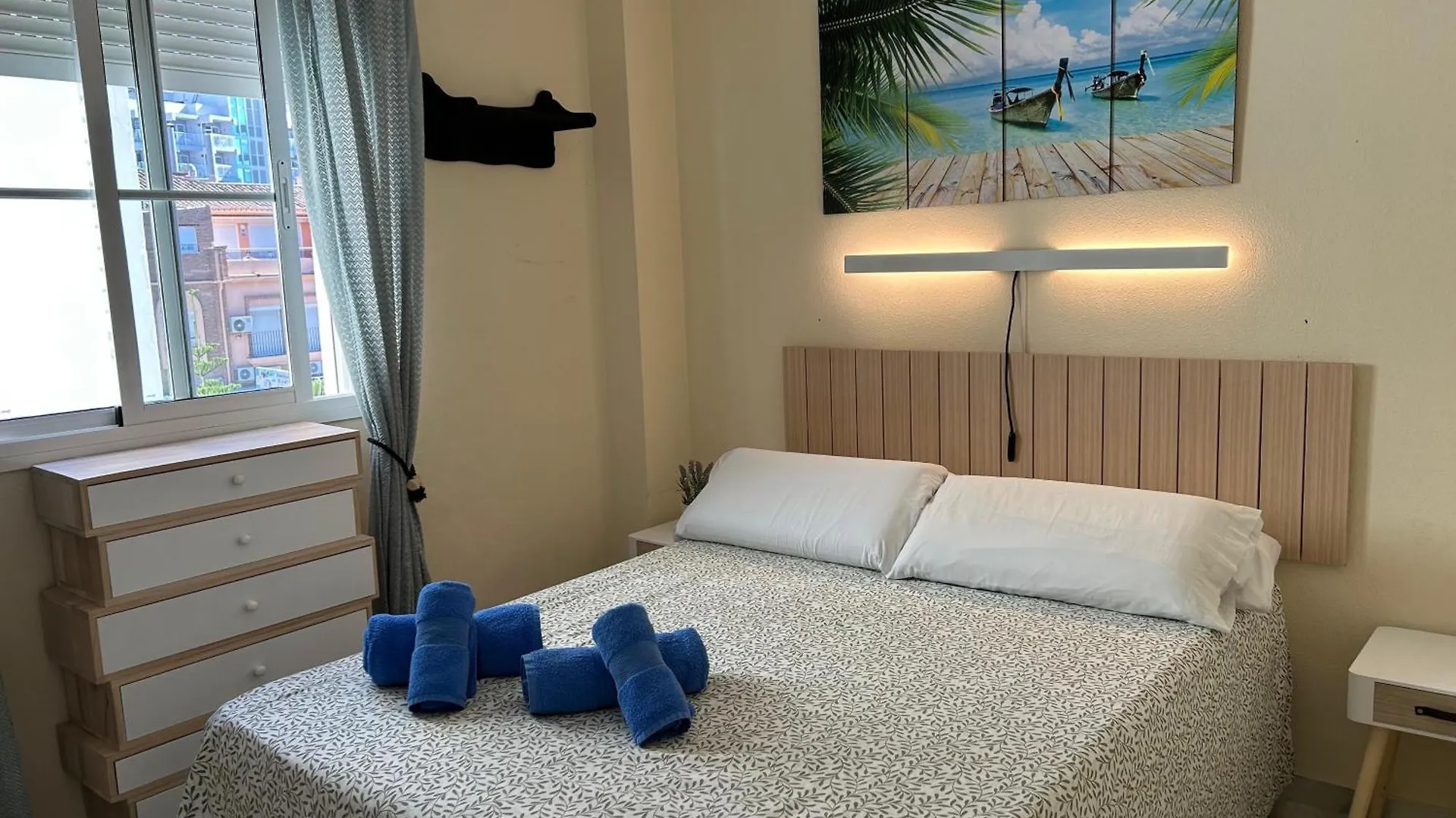 Holidays & Home Ii, 3 Habitaciones, Piscinas ,150 Metros Playa 贝纳尔马德纳 公寓